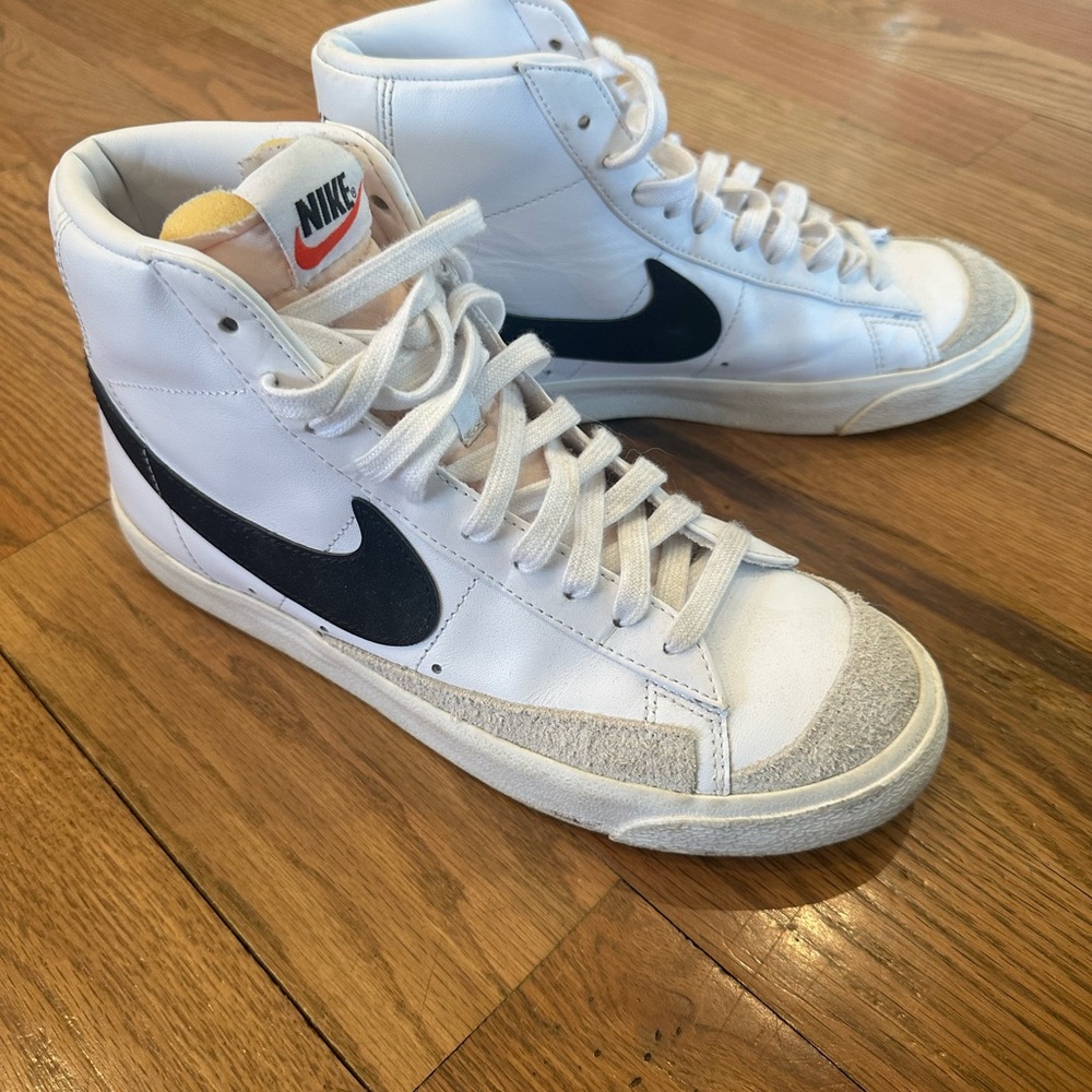 Nike Women’s Blazer Mid 77 High-Top Sneakers